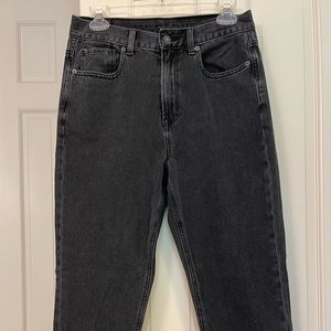 American Eagle Mom Jean size 6